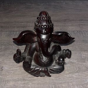 Elephant buddha room decor